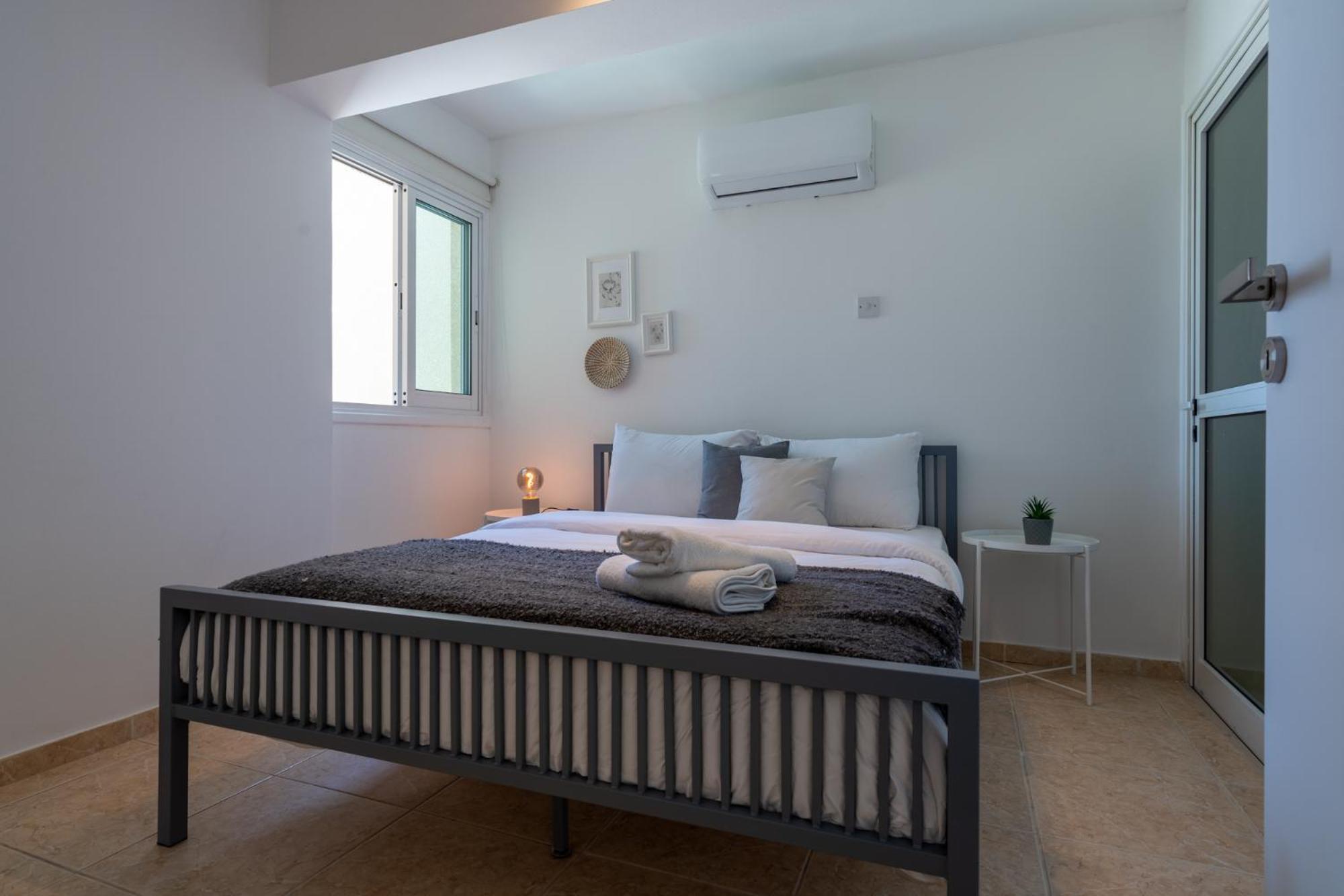 Chloris 3- Bedroom W/pool In Λάρνακα