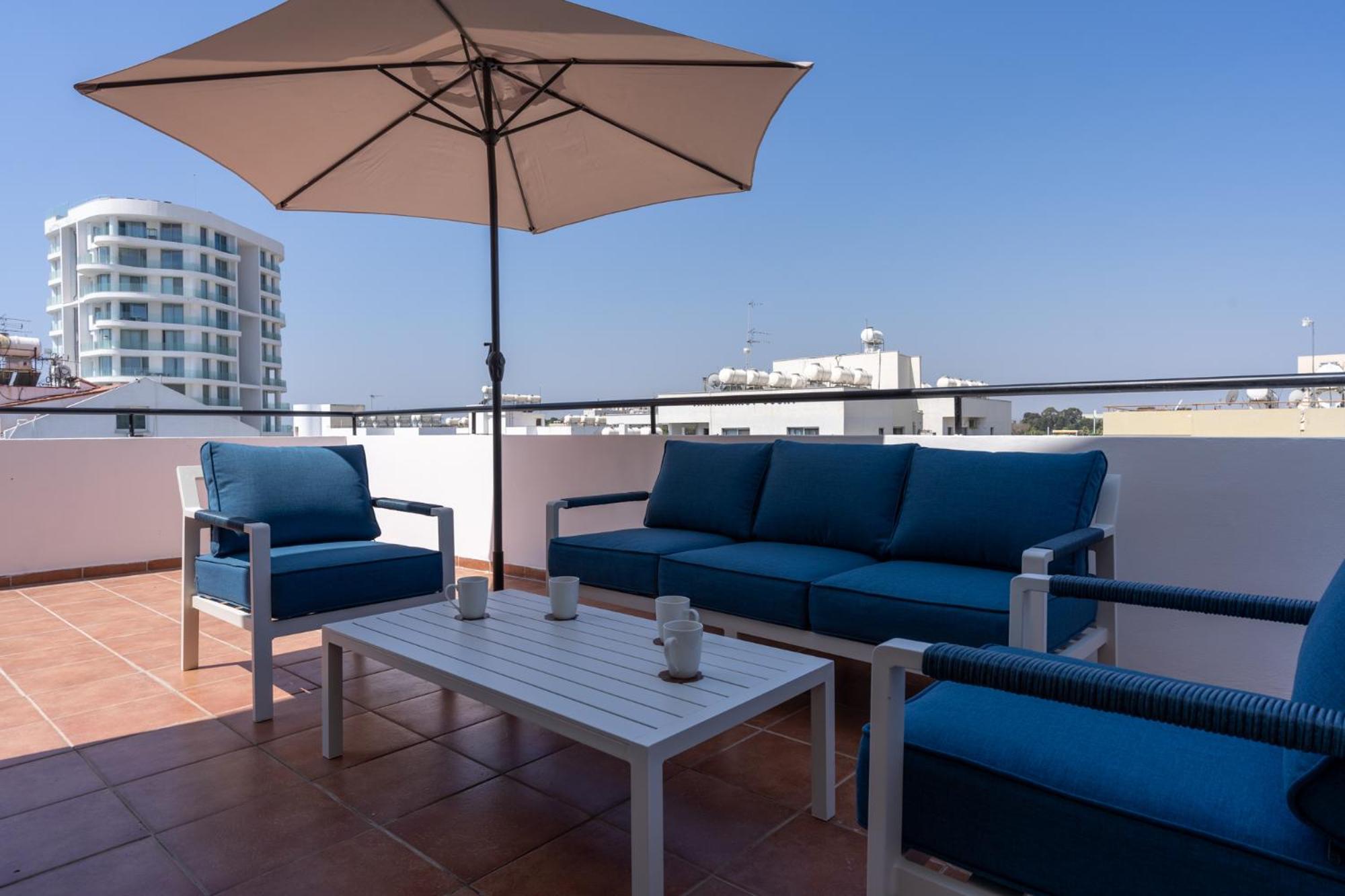 Διαμέρισμα Chloris 3- Bedroom W/pool In Λάρνακα