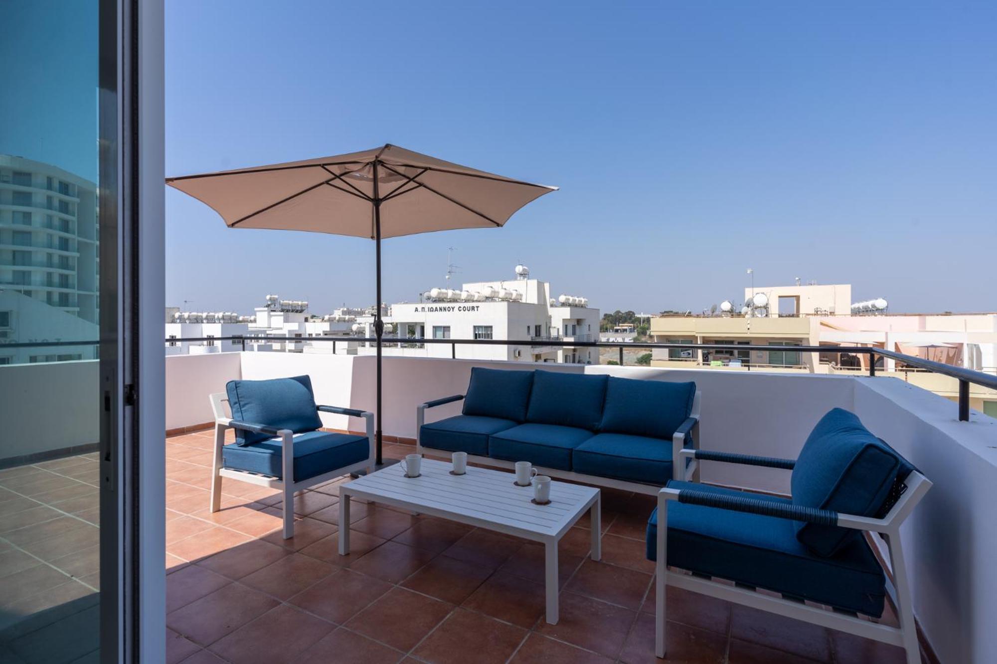 Chloris 3- Bedroom W/pool In Λάρνακα