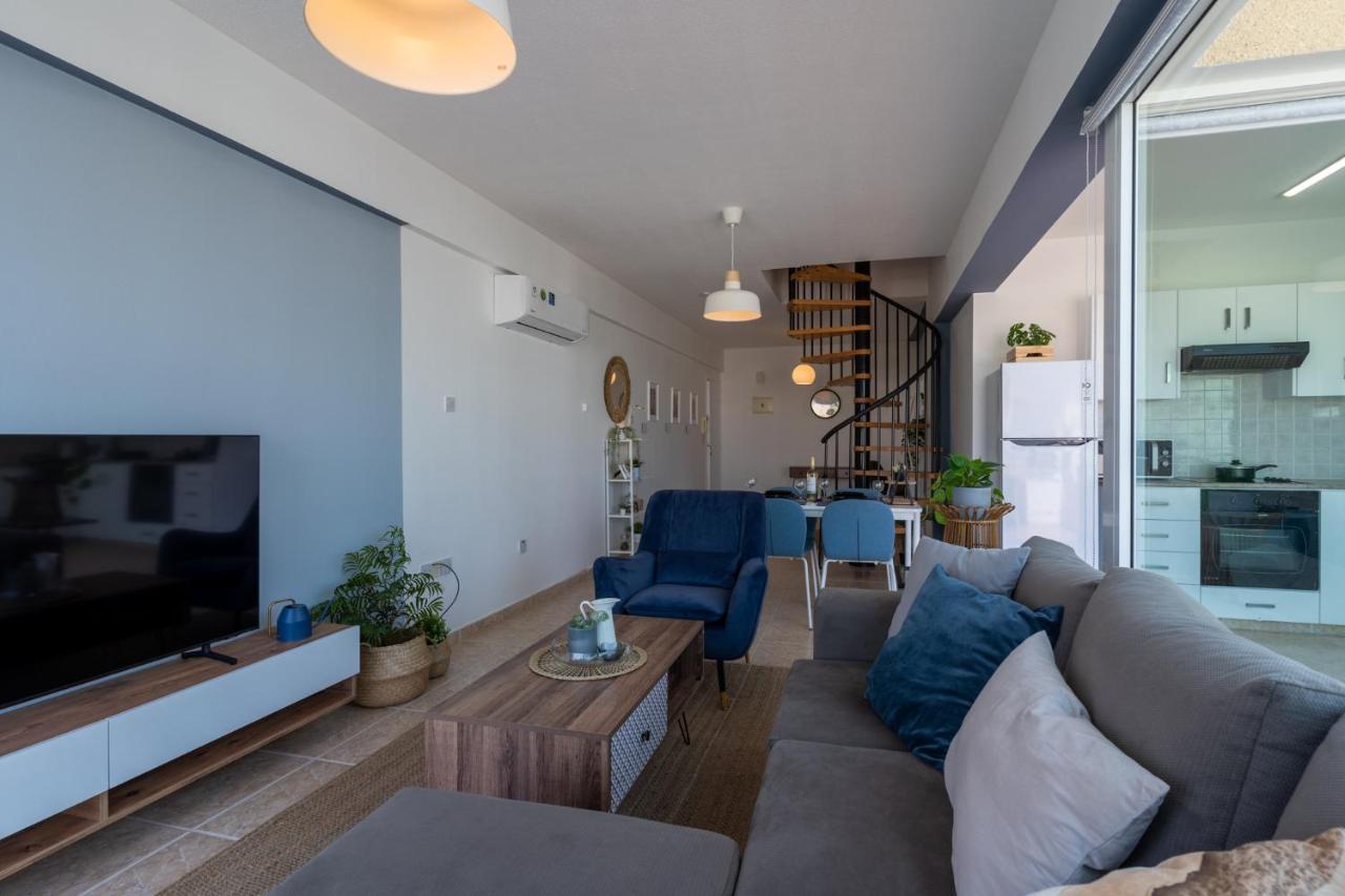 Апартаменты Chloris 3- Bedroom W/pool In