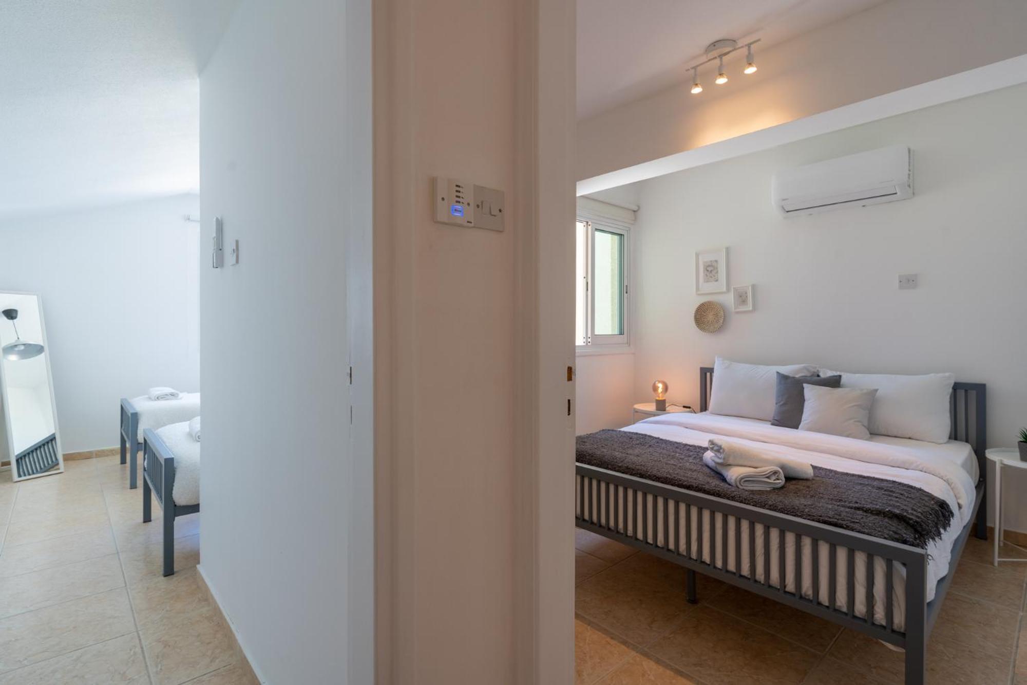 Апартаменты Chloris 3- Bedroom W/pool In *